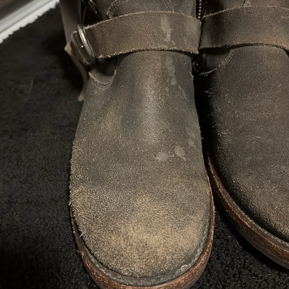 ‘Frye Veronica Strappy Triple Buckle Rustic Distressed Short Suede Boots Size 9’ - Picture 10 of 16